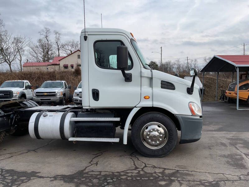 2016 Freightliner Cascadia