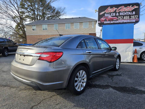 2013 Chrysler 200 Limited