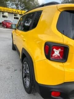 2016 Jeep Renegade SUV / Crossover - $15,950