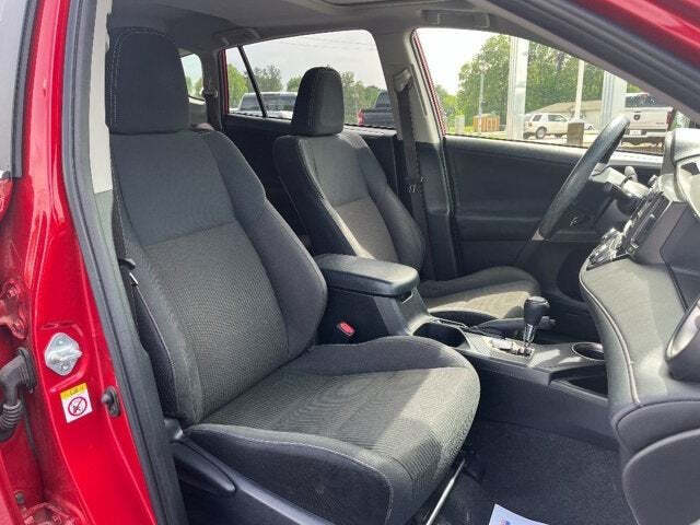 2013 Toyota RAV4 24