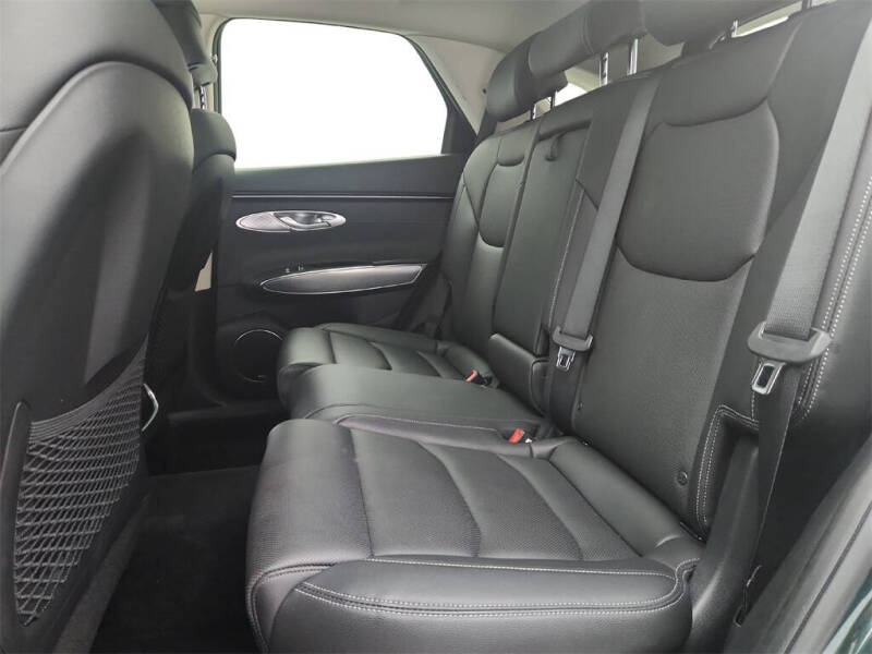 2022 Genesis GV70 2.5T Standard