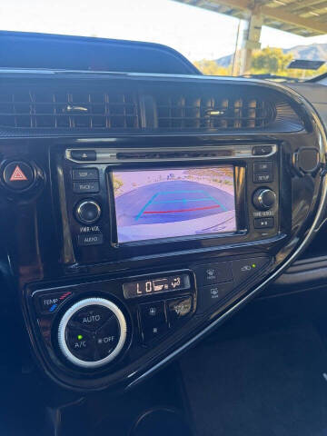 2019 Toyota Prius c L