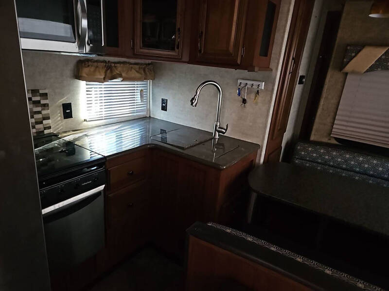 2015 Forest River Sierra