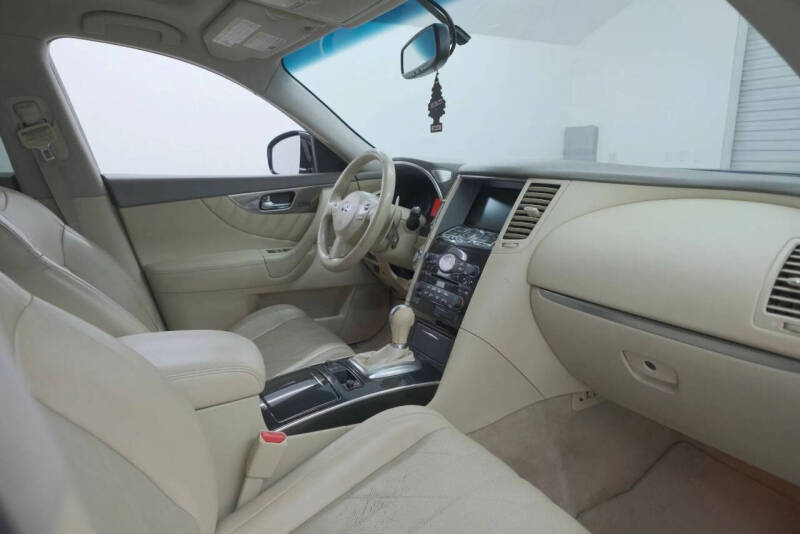2009 Infiniti FX35