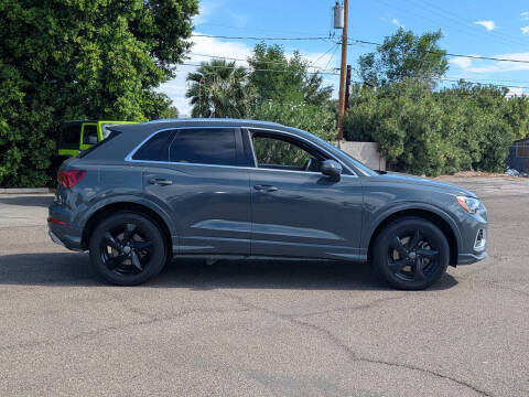 2020 Audi Q3 quattro Premium 45 TFSI