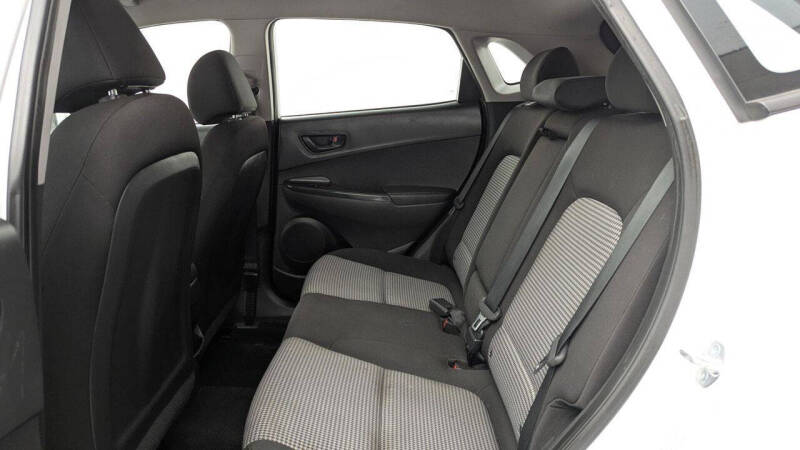 2023 Hyundai Kona SE