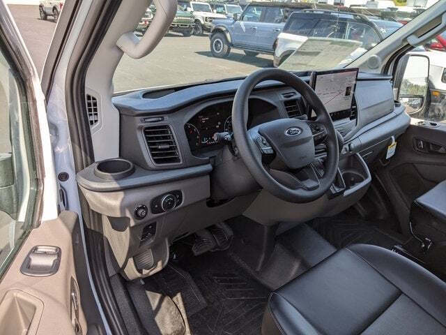 2024 Ford Transit 250