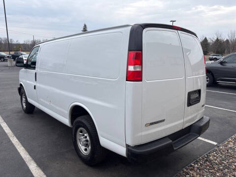 2021 Chevrolet Express 2500