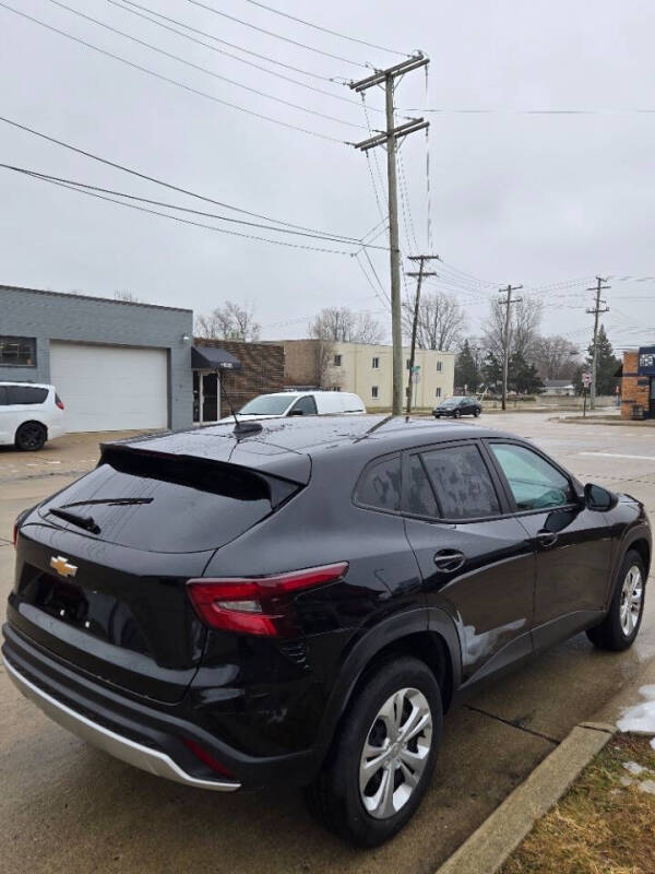 2024 Chevrolet Trax LS