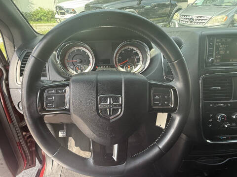 2017 Dodge Grand Caravan SE Plus