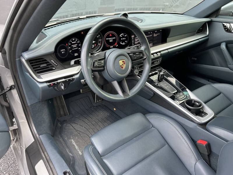 2021 Porsche 911 Carrera