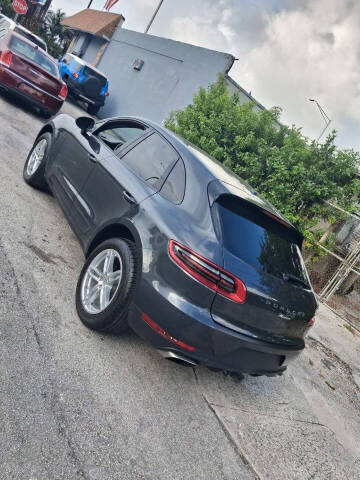 2017 Porsche Macan