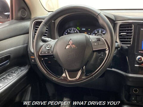 2020 Mitsubishi Outlander SE