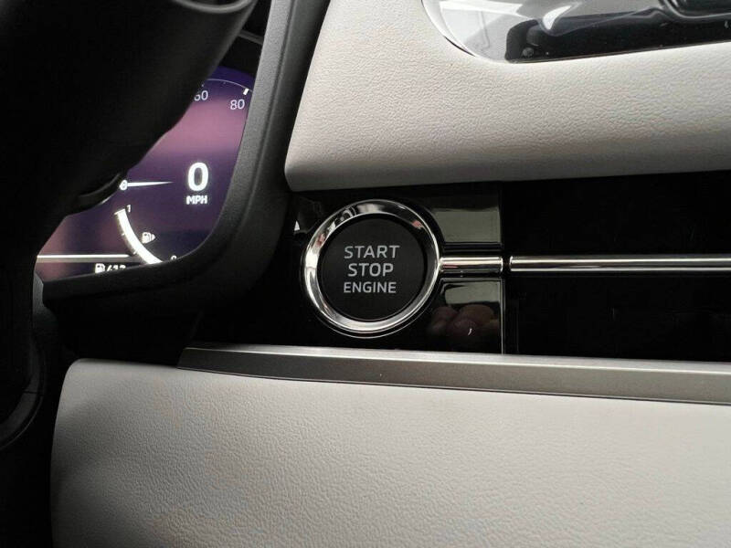 2025 Mitsubishi Outlander SEL Platinum Edition