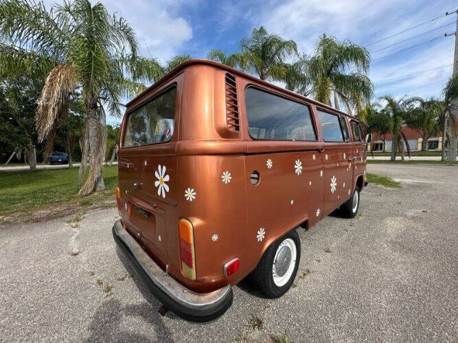 1977 Volkswagen Bus