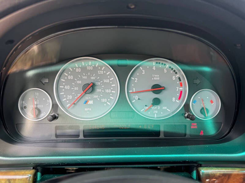2000 BMW M5