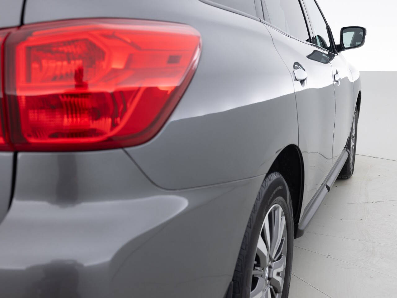 Used Car 2018 Nissan Pathfinder  S 4x4 4dr Suv For Sale Under $15,000 In Coal City, Illinois