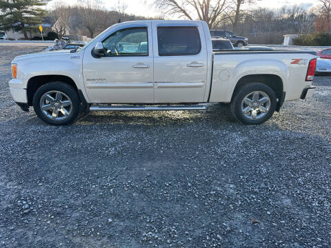 2013 GMC Sierra 1500 for sale at DOUG'S USED CARS in East Freedom PA