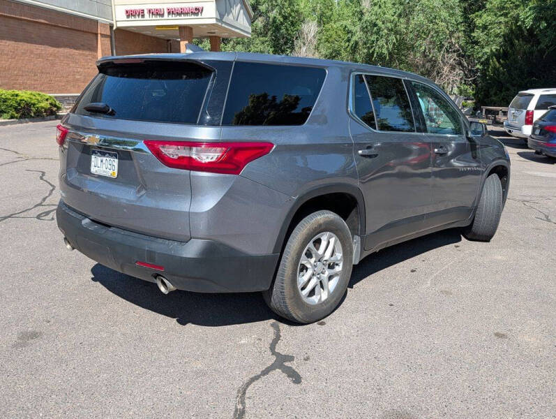 2021 Chevrolet Traverse LS