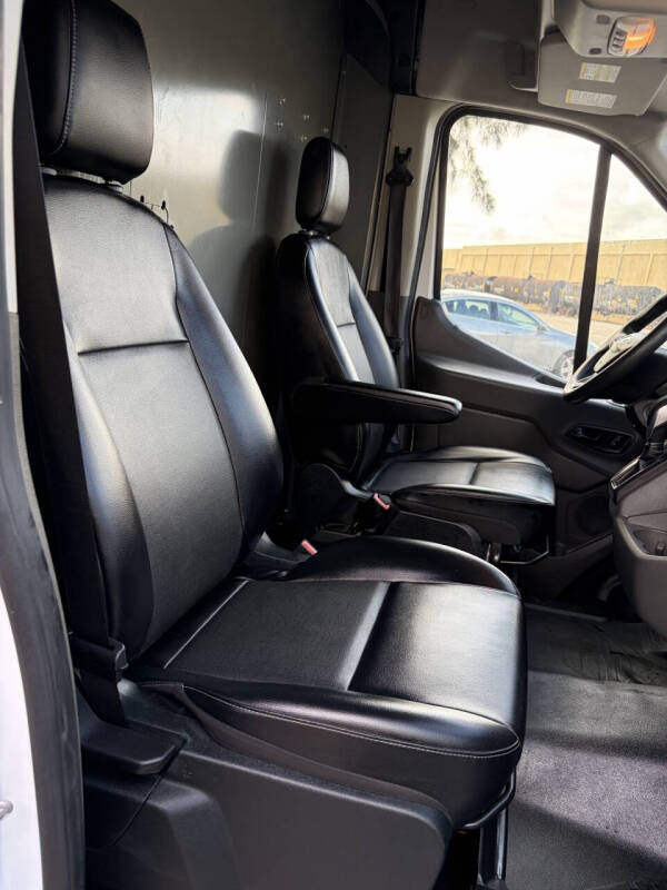 2020 Ford Transit 250