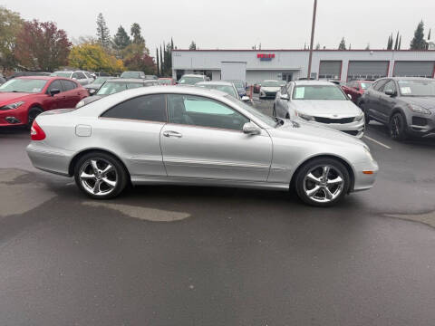 2004 Mercedes-Benz CLK CLK 320