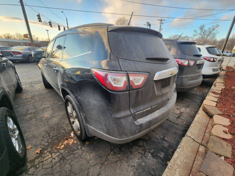 2017 Chevrolet Traverse LT