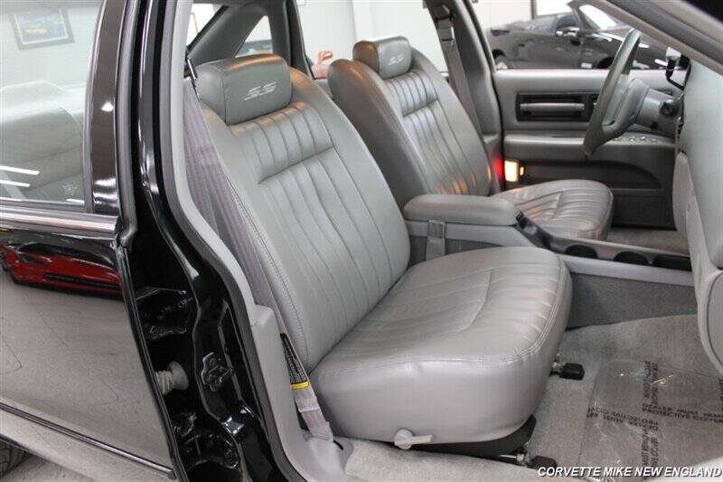 1994 Chevrolet Impala 35