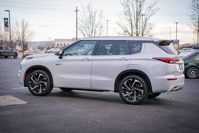 2023 Mitsubishi Outlander PHEV SEL