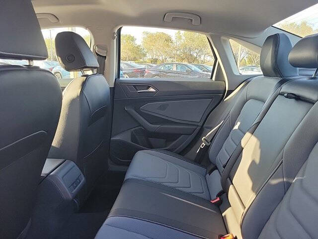 2025 Volkswagen Jetta SEL