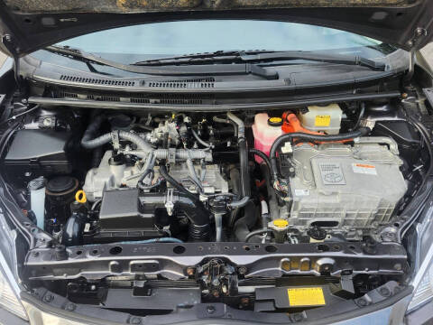 2014 Toyota Prius c Three