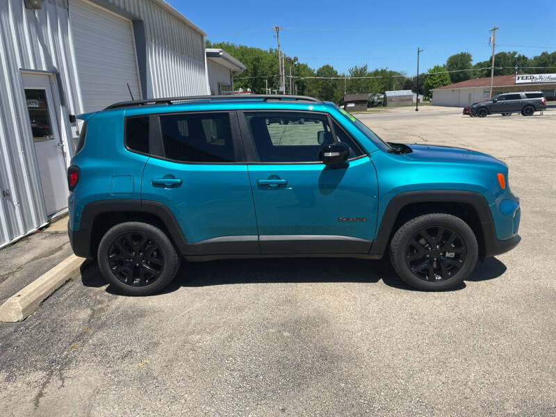 Used 2022 Jeep Renegade Altitude with VIN ZACNJDE16NPN74533 for sale in Maquoketa, IA