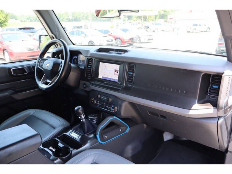 2021 Ford Bronco 2-Door 32