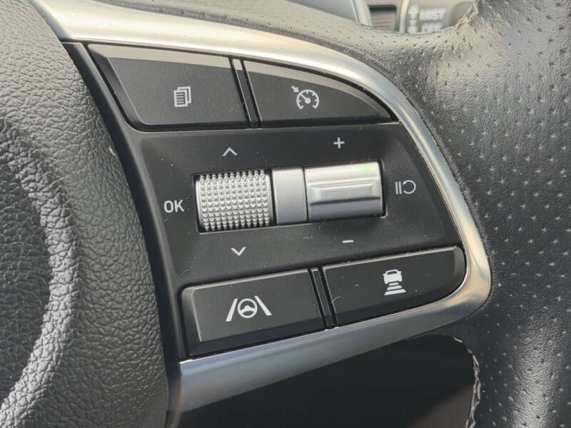 2023 Genesis G70