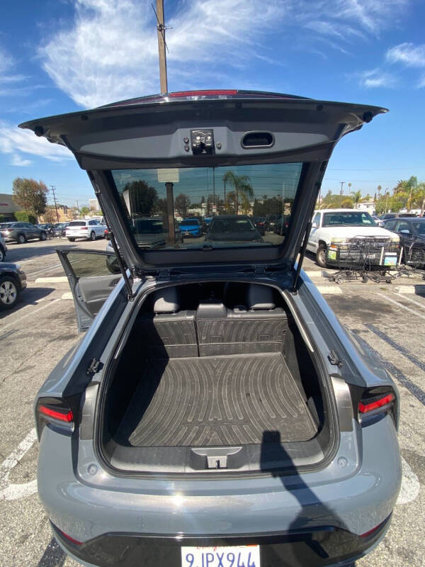 2024 Toyota Prius XLE