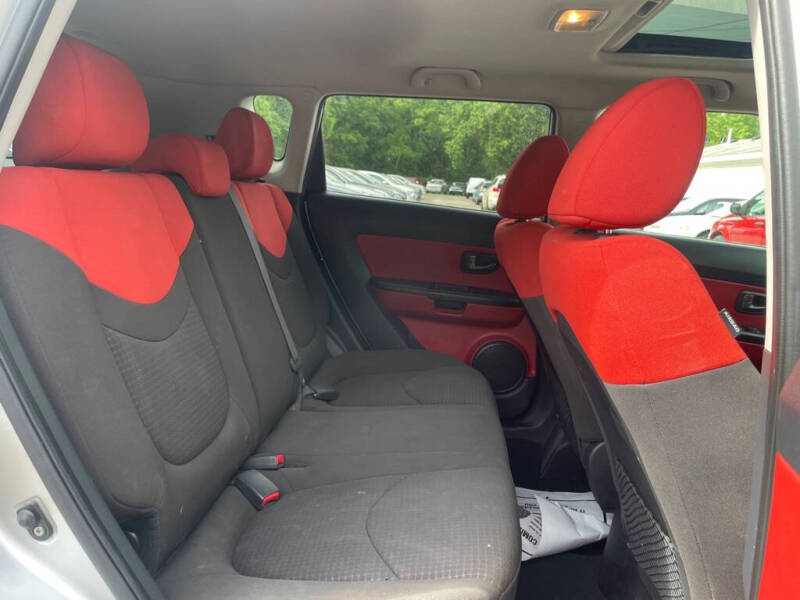 2011 Kia Soul +