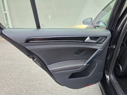 2015 Volkswagen Golf GTI Autobahn