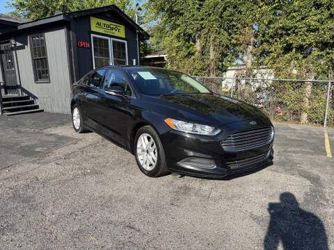 2014 Ford Fusion SE