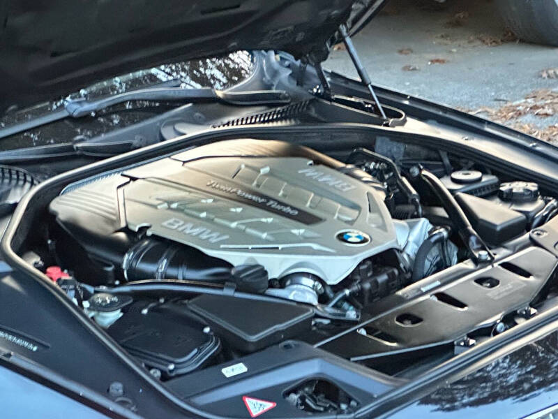 2011 BMW 5 Series 550i xDrive