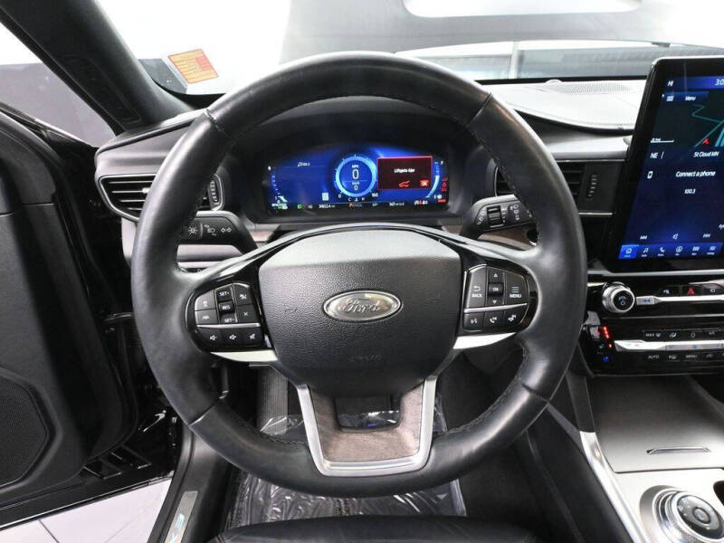 2023 Ford Explorer Platinum
