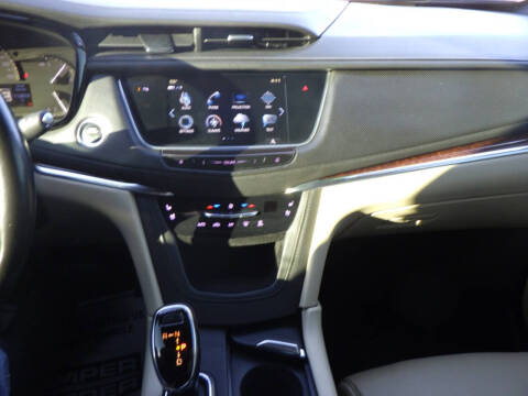 2018 Cadillac XT5 Premium Luxury