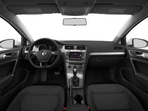 2017 Volkswagen Golf TSI Wolfsburg Edition