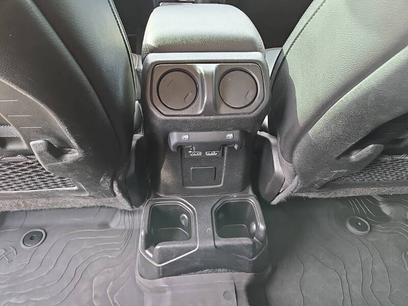 2022 Jeep Gladiator Mojave