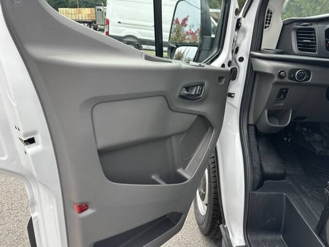 2025 Ford Transit 250