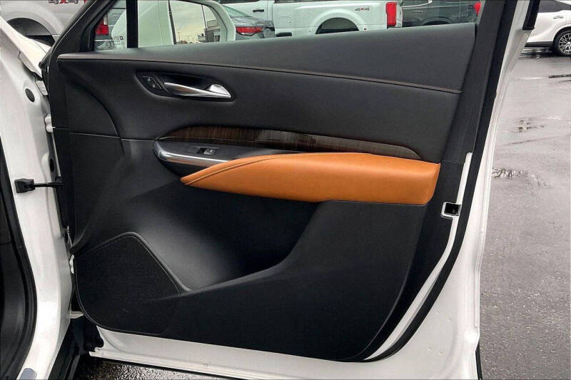 2020 Cadillac XT4 Premium Luxury