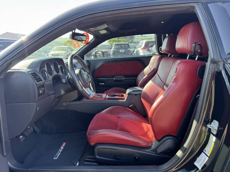 2012 Dodge Challenger SRT8 392