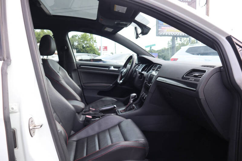 2017 Volkswagen Golf GTI