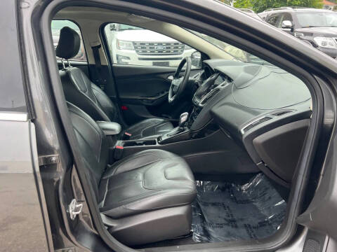 2018 Ford Focus Titanium