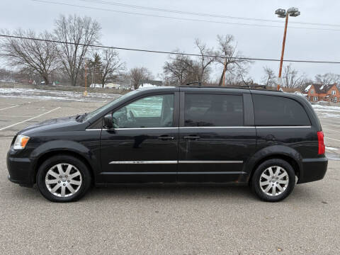 2014 Chrysler Town and Country Touring