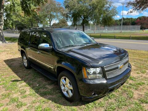 2011 Chevrolet Suburban for sale at Choice Motor Car in Plainville CT
