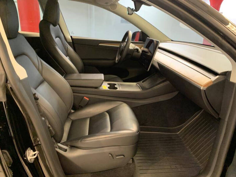 2023 Tesla Model Y Performance